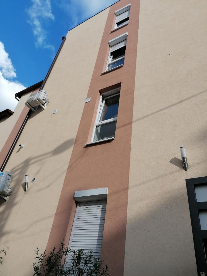 Edes Alom Guesthouse Szeged Exterior photo