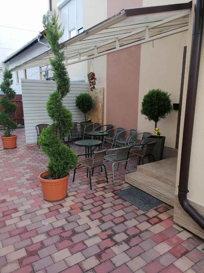 Edes Alom Guesthouse Szeged Exterior photo