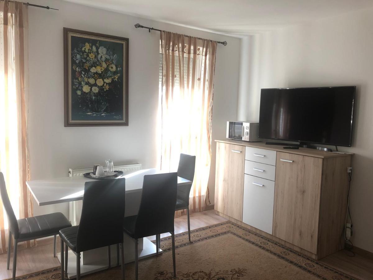 Edes Alom Guesthouse Szeged Exterior photo